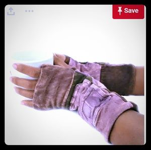 (ISO) Silly Yogi arm warmers w/pockets (ISO)